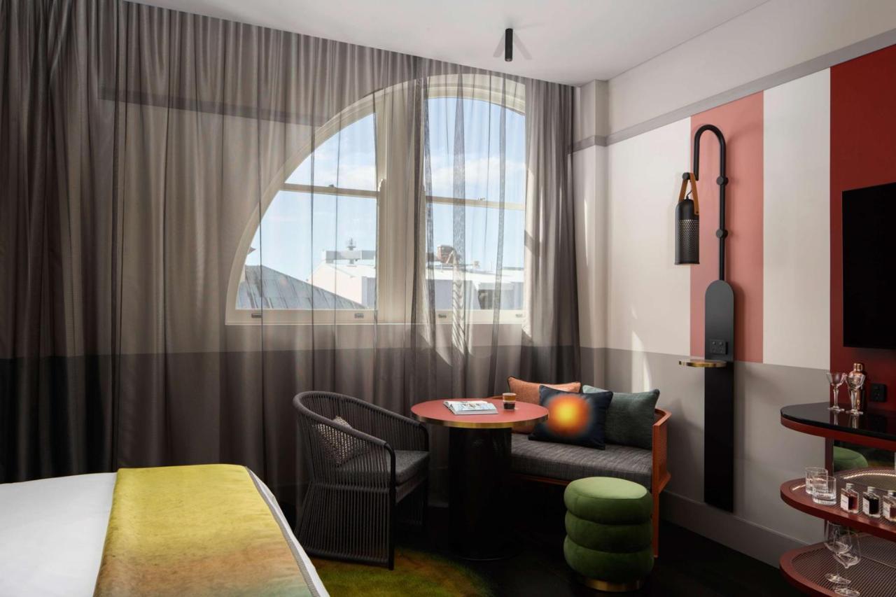 Hotel Qt Newcastle Exterior foto A room at the hotel